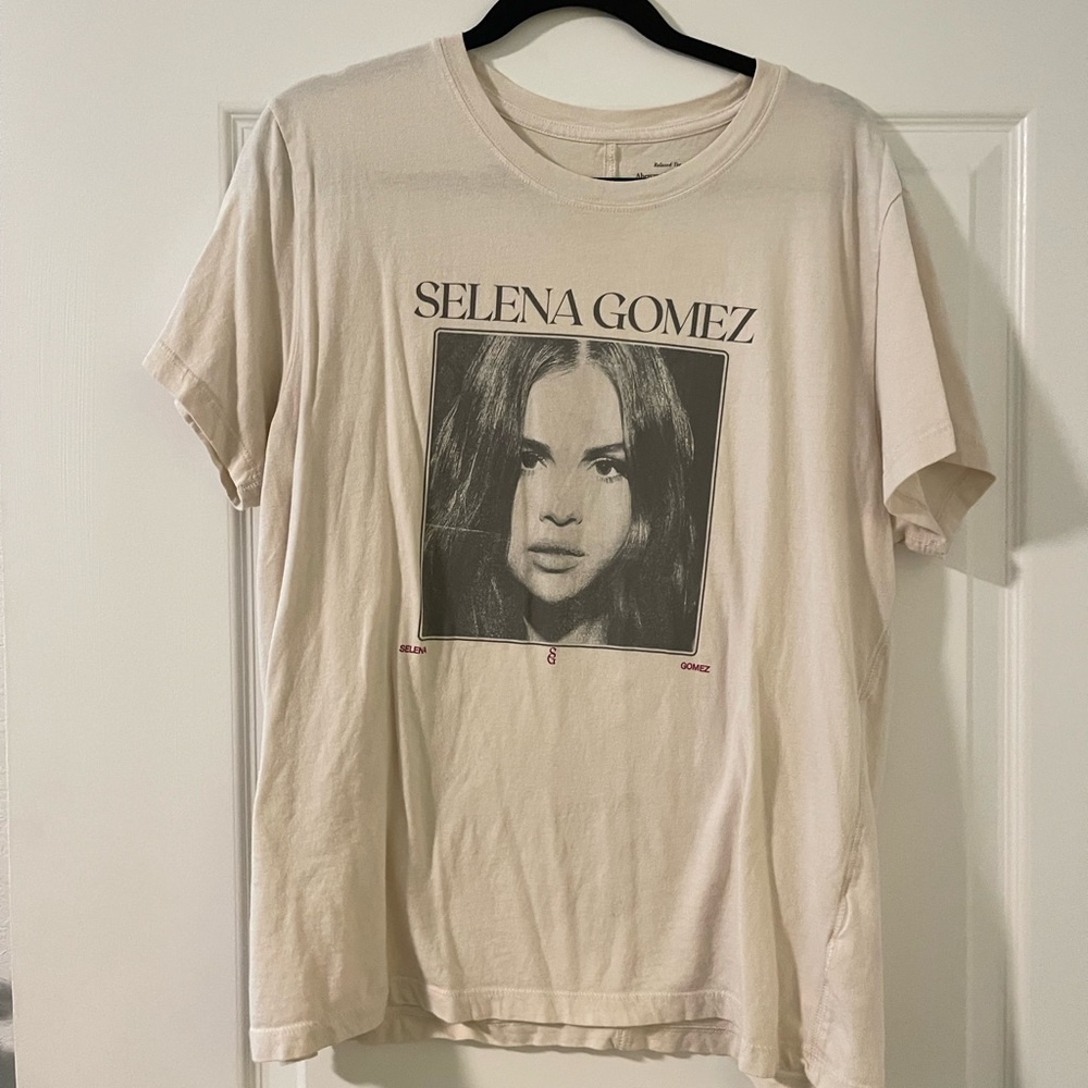 Abercrombie - Selena Gomez Relaxed Tee